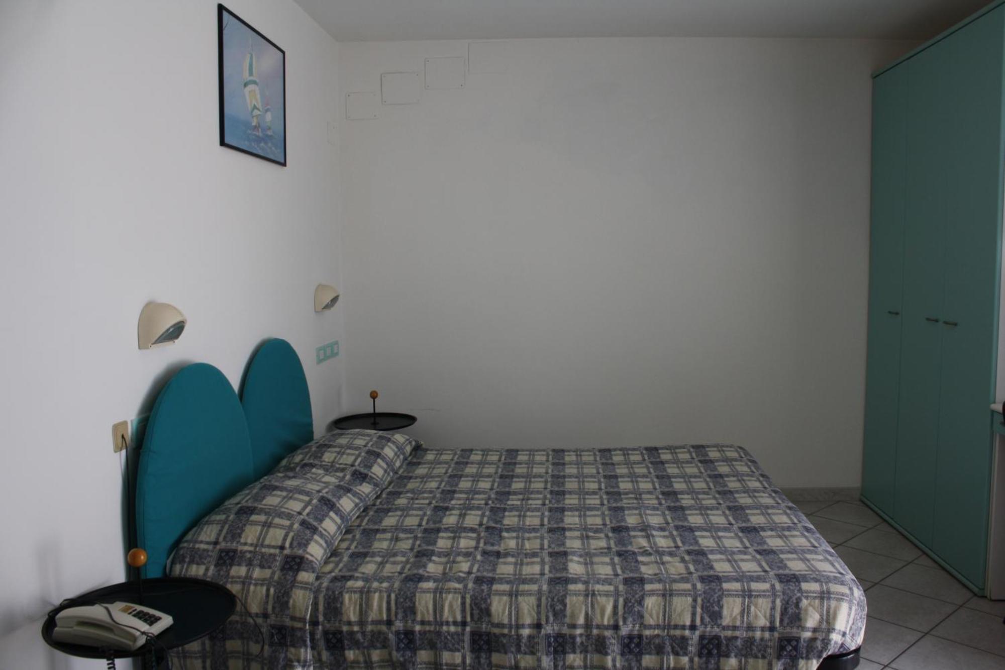 Residence Le Vele Cattolica Phòng bức ảnh