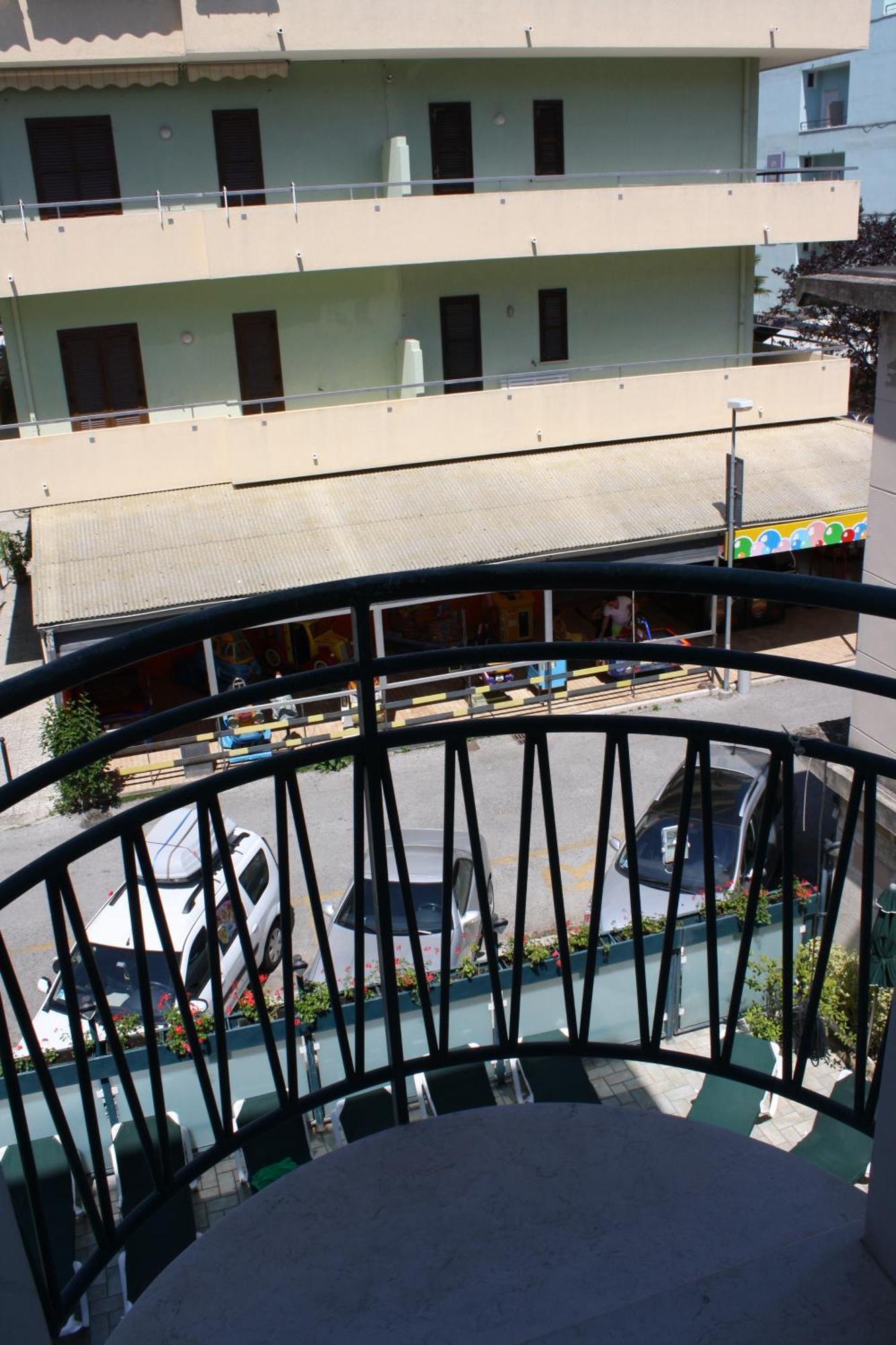 Residence Le Vele Cattolica Phòng bức ảnh